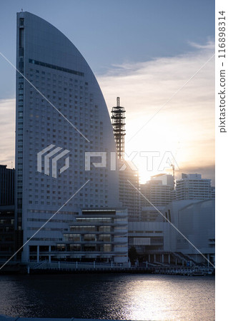 Minato Mirai Sunset Minato Mirai Sunset 116898314