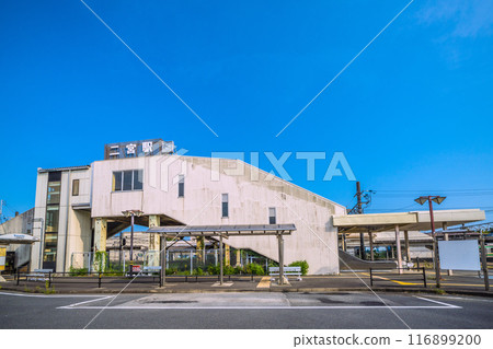 日本二宮市景觀,七月。 JR東海道本線二宮站等景觀=2020年7月22日 日本二宮市景觀,七月。 JR東海道本線二宮站等景觀=2020年7月22日 116899200