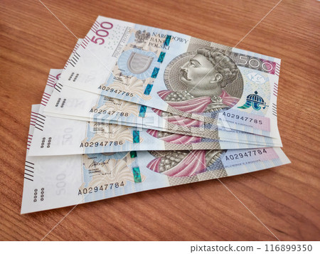 5 five hundred Polish Zloty banknotes. 5 five hundred Polish Zloty banknotes. 116899350
