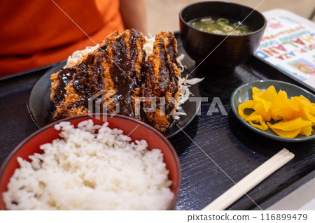 來自日本岡山縣倉敷市的非常美味的雞肉菜餚 116899479