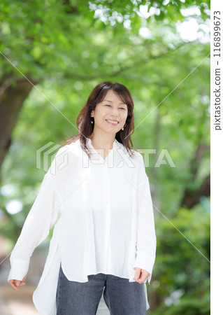 女性肖像清新綠色 女性肖像清新綠色 116899673