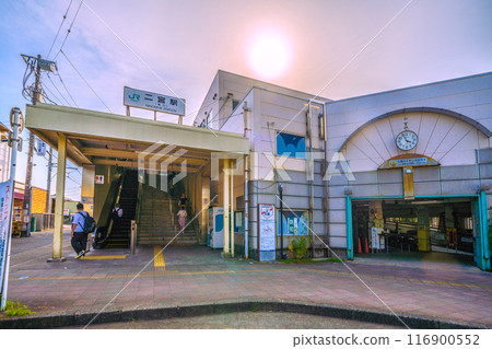 日本二宮市景觀，七月。 JR東海道本線二宮站等景觀=2020年7月22日 116900552