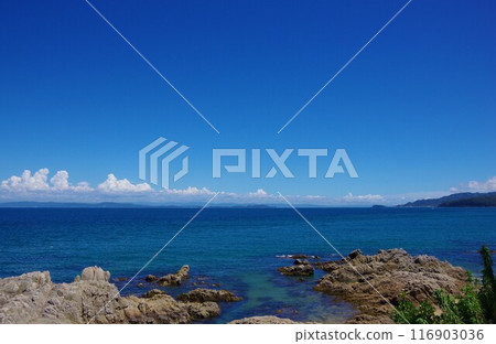 Awaji Island, Hyogo Prefecture, overlooking Narugashima, Tomogashima and Misaki Town 116903036