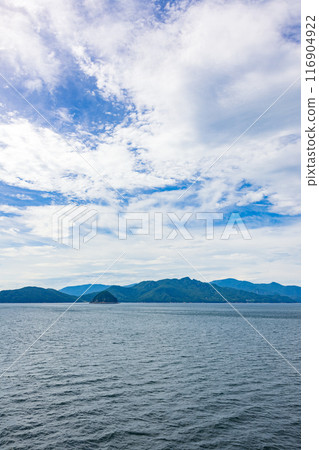Summer scenery of the Seto Inland Sea near Shodoshima 116904922