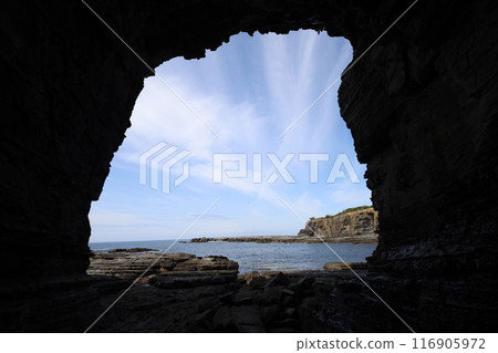 春季、初夏和夏季的和歌山、南紀、白濱，露營營火，沿著藍色潟湖、鳥毛洞和日置川漫步 116905972