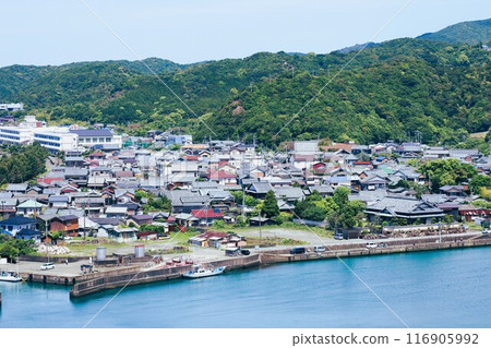 春季、初夏和夏季的和歌山、南紀、白濱，露營營火，沿著藍色潟湖、鳥毛洞和日置川漫步 116905992