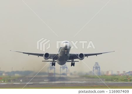 客機(B777)起飛場景 客機(B777)起飛場景 116907409