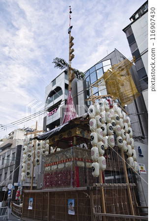 只園節室町街道景觀與雞漂浮垂直構圖 3 只園節室町街道景觀與雞漂浮垂直構圖 3 116907430
