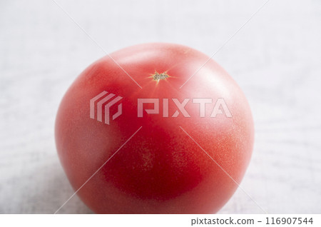 Tomato with star Tomato with star 116907544