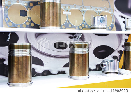 Cylinder sleeves and pistons of engine 116908623