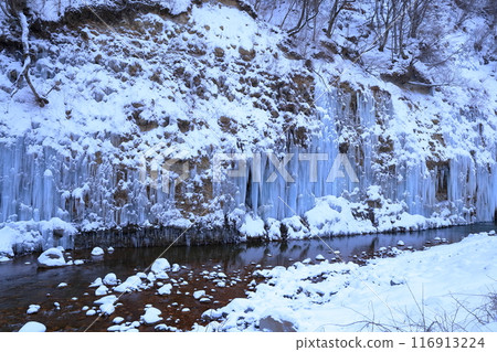 Shirakawa Icicles, Kiso Town, Nagano Prefecture 116913224