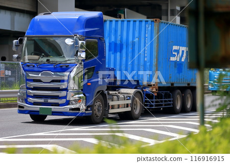 Trailer truck 116916915