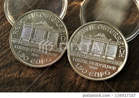 Non-circulating coin 1,50 euro. Austrian silver investment coins with coin capsules. 116917187