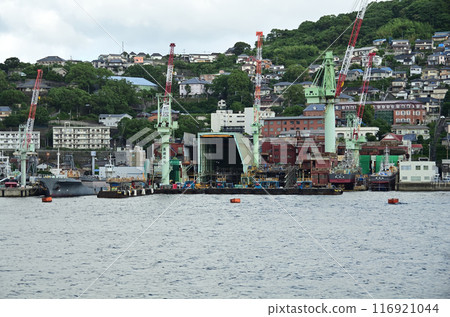 Port shipyard 116921044