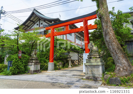 宇治神社一野鳥居(京都府宇治市) 宇治神社一野鳥居(京都府宇治市) 116921331