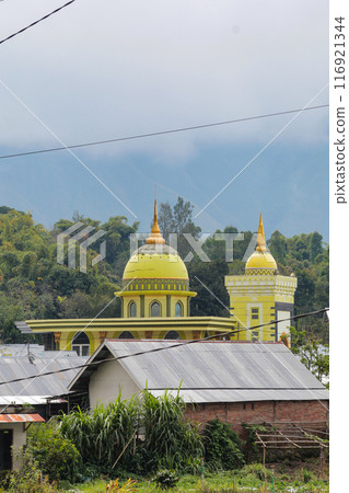 Light green domed mosque in Sembalun, Lombok, Indonesia Light green domed mosque in Sembalun, Lombok, Indonesia 116921344