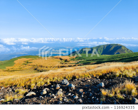 Climbing Mt. Chokai in autumn: Kisakataguchi course 116924335