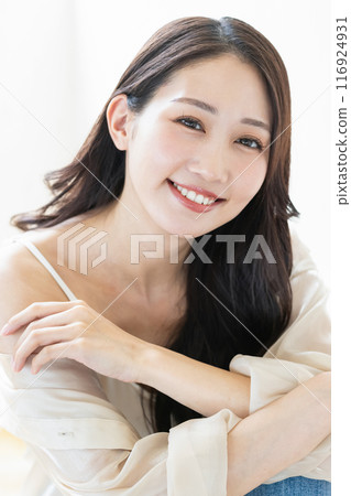 Young women's beauty hairstyles 116924931