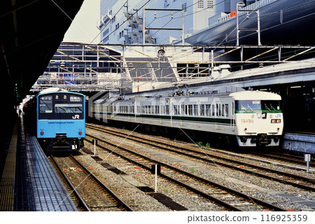 2006年 東海道線201系、湖西線117系 116925359