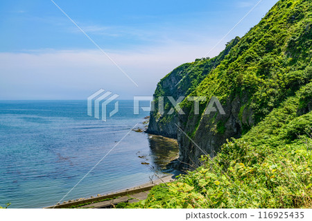 Samani Fishing Port and Cape Enrumu in Hidaka, Hokkaido Samani Fishing Port and Cape Enrumu in Hidaka, Hokkaido 116925435