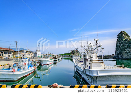 Samani Fishing Port and Cape Enrumu in Hidaka, Hokkaido Samani Fishing Port and Cape Enrumu in Hidaka, Hokkaido 116925461
