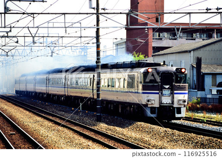 2006 東海道本線運行的Kiha 181系列特急濱風號7輛 116925516