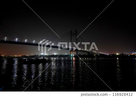 Night or Dark view of Second Hooghly Bridge or Vidyasagar Setu 116928412