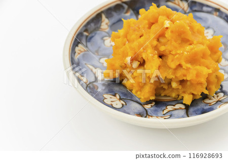 Pumpkin and mixed nuts salad 116928693
