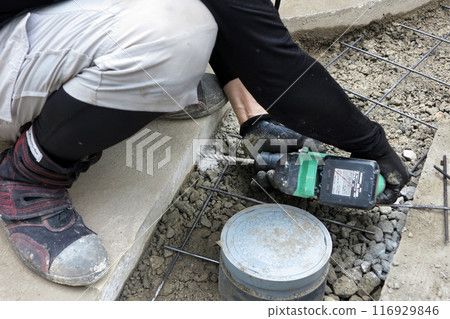 Electric drill, impact, sewerage work, mesh reinforcement 116929846