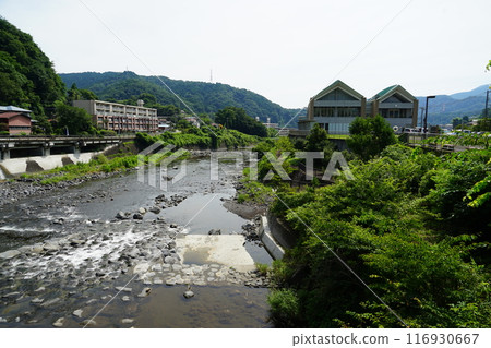 靜岡縣駿東郡小山町 JR 御殿場線駿河大山站週邊的鮎澤川風景 靜岡縣駿東郡小山町 JR 御殿場線駿河大山站週邊的鮎澤川風景 116930667