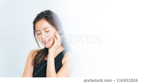 Beauty image for middle-aged women, skin care, cosmetics 116932826