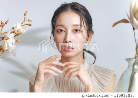 Beauty image of a woman with natural makeup Beauty image of a woman with natural makeup 116932853