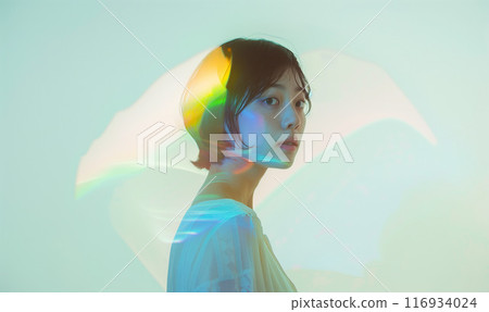 沐浴在明亮燈光下的女人 116934024