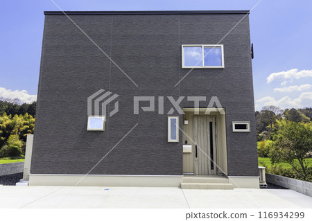 天空和新建的房子外觀 116934299