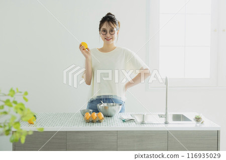 廚房裡的女人 116935029