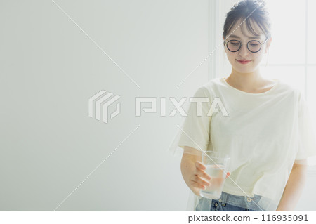 廚房裡的女人 116935091
