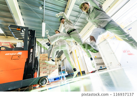 充滿活力的物流團隊 116937137