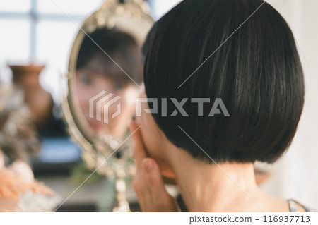 女生 女孩 女性 116937713
