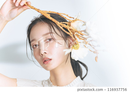 自然妝容的女人美麗的形象 自然妝容的女人美麗的形象 116937756