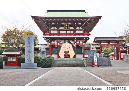 Otafuku statue at the tower gate of Shinozaki Hachiman Shrine in Kokurakita Ward, Kitakyushu City Otafuku statue at the tower gate of Shinozaki Hachiman Shrine in Kokurakita Ward, Kitakyushu City 116937858