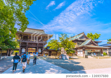 日本寒川城市景觀，相模國一宮寒川神社。請求接受四方驅魔祈願=2020年7月21日 116937880