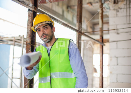 portrait of man engineer builder house construction  116938314