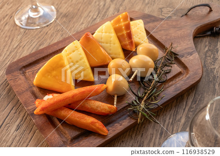 露營地自製煙熏食物 116938529