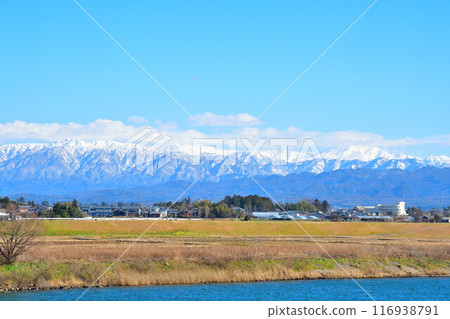 Snowy mountains and rural landscapes (Niigata Prefecture) Snowy mountains and rural landscapes (Niigata Prefecture) 116938791