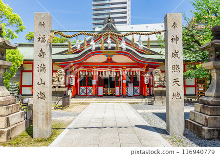 Tamatsukuri Inari Shrine (rebuilt by Toyotomi Hideyori) in Tamatsukuri, Chuo Ward, Osaka City - worship hall 116940779