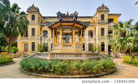 View Of Trung Lap Pavilion And Khai Tuong House In An Dinh Palace, Vietnam. 116942200