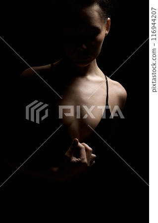 Sexy Woman silhouette in dark. Beautiful Body Girl 116944207