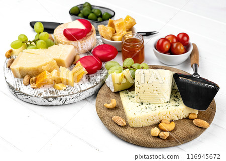 Different kinds of cheese for gourmet nutrition Different kinds of cheese for gourmet nutrition 116945672