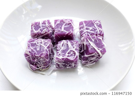Steam purple sweet potato cake. Thai Desserts. Steam purple sweet potato cake. Thai Desserts. 116947150