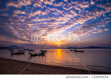 Nature landscape beautiful Light Sunset or sunrise over sea,Colorful clouds dramatic sky seascape,Amazing clouds in sunset sky background Nature landscape beautiful Light Sunset or sunrise over sea,Colorful clouds dramatic sky seascape,Amazing clouds in sunset sky background 116949058